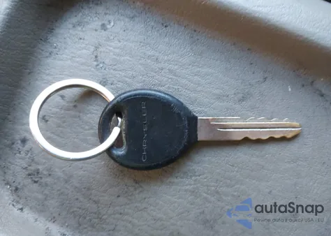 2003 Chrysler Town & Country Lx z USA, uszkodzony, nr VIN 2C8GP44L43R103484